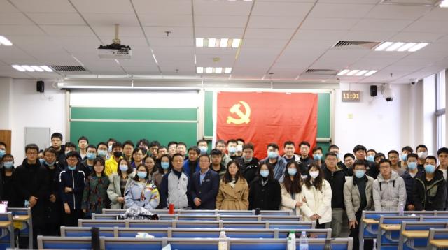 微党课11月13日 图三.jpg